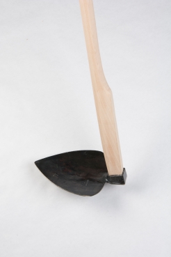 Schwanberger Haue, geschmiedet, Buchenstiel, 500g